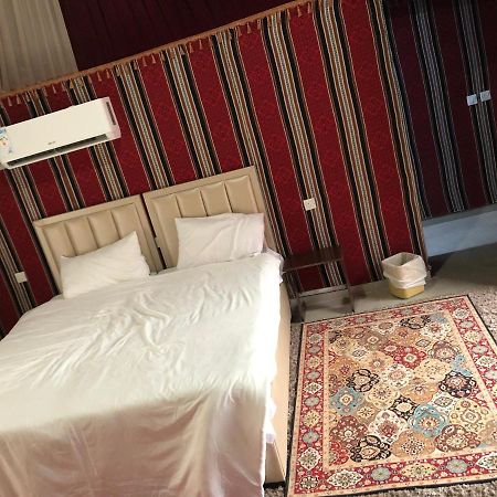 Flowers Rum Camp Wadi Rum Exterior foto