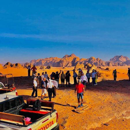 Flowers Rum Camp Wadi Rum Exterior foto